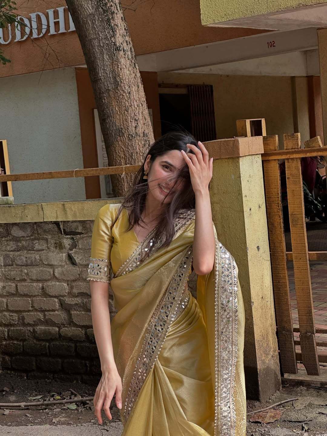 Tissue saree