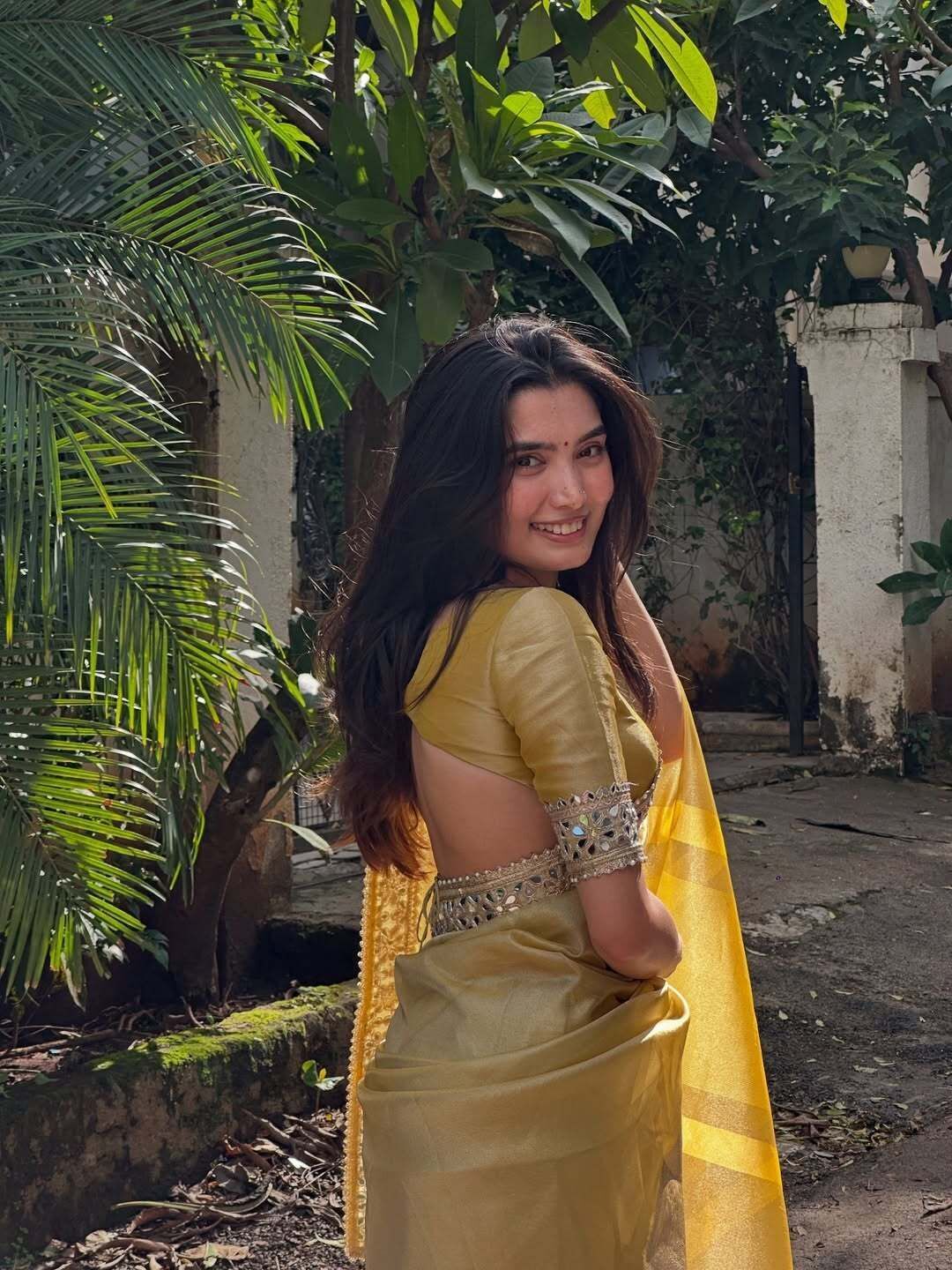 Yellow Tissue Saree with Sequin and Mirror Work, view 3