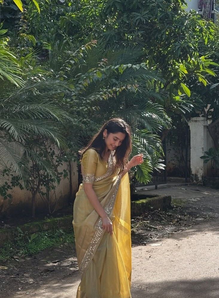 Yellow Tissue Saree with Sequin and Mirror Work, view 5